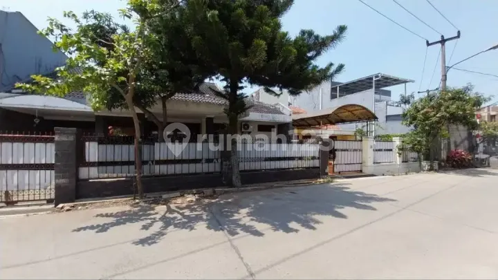 Rumah Mewah 2 lantai di margacinta dekat TOL 