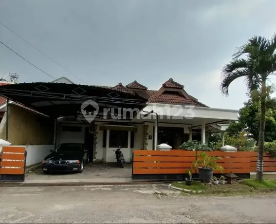 Rumah tinggal luas di nuansa mas estate cipamokolan Rumah tinggal luas di nuansa mas estate cipamokolan