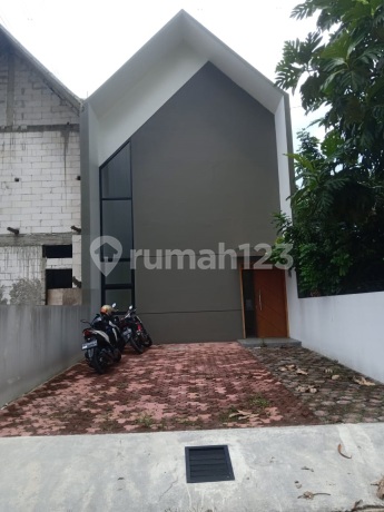 Rumah Baru Modern 2lt di mustika hegar ciwastra