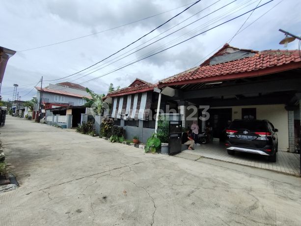 Rumah luas jual harga tanahnya kodau dekat tol jati warna Bekasi Rumah luas jual harga tanahnya kodau dekat tol jati warna Bekasi