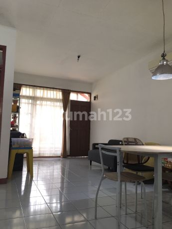 Well-Maintained Building in Taman Bumi Prima, Cimahi