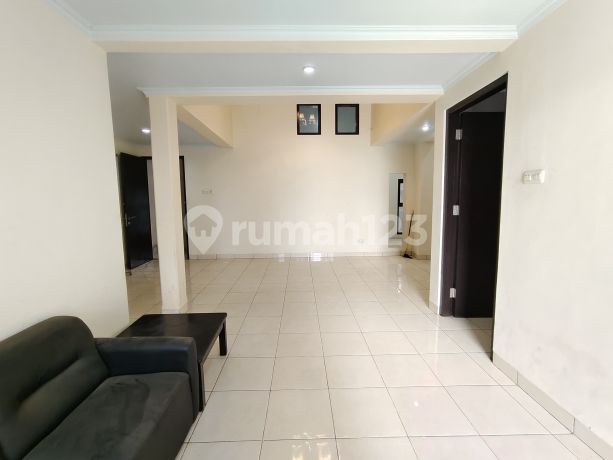 Rumah Cocok Untuk Kantor Lokasi Ramai di Padasuka Indah, Cimahi Rumah Cocok Untuk Kantor Lokasi Ramai di Padasuka Indah, Cimahi