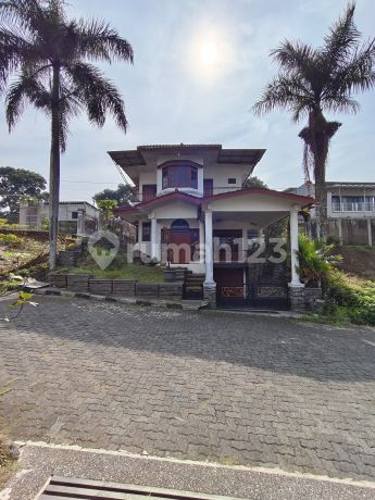 Rumah Lingkungan Aman Asri di Griya Asri Cahaya Cipageran, Cimahi