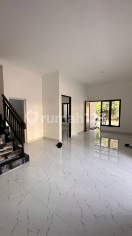 Rumah Bagus SHM Serpong, Tangerang Selatan