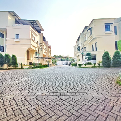 Dijaul Cepat Brand New Camden House