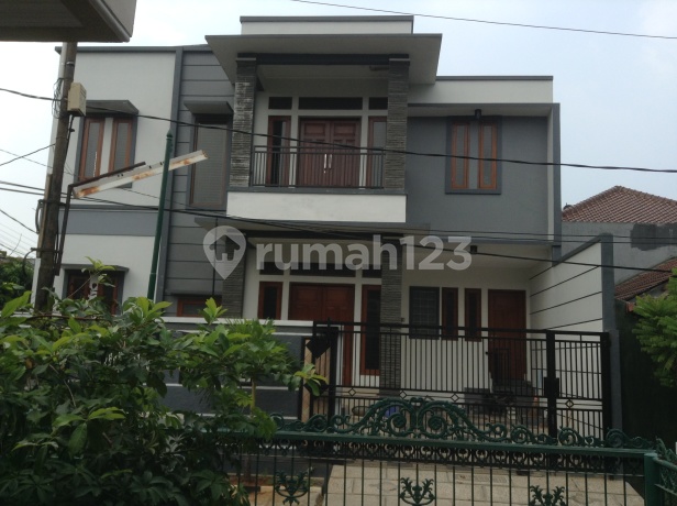Rumah Bisa Untuk Tempat Tinggal Bisa Juga Untuk Kosan di Delta Pekayon Jaya Rumah Bisa Untuk Tempat Tinggal Bisa Juga Untuk Kosan di Delta Pekayon Jaya