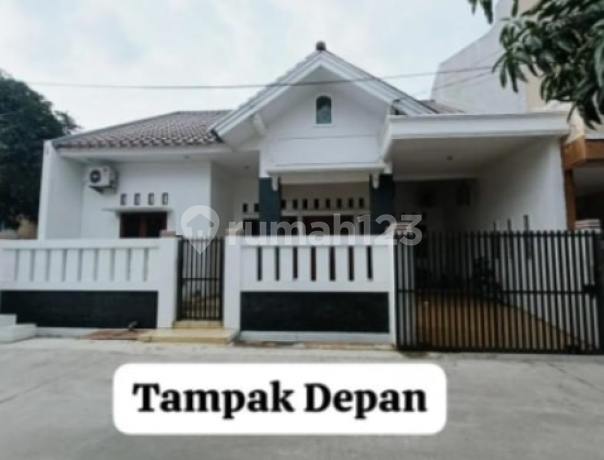 Dijual Rumah Hook Titian Kencana - Bekasi (C0992) Dijual Rumah Hook Titian Kencana - Bekasi (C0992)