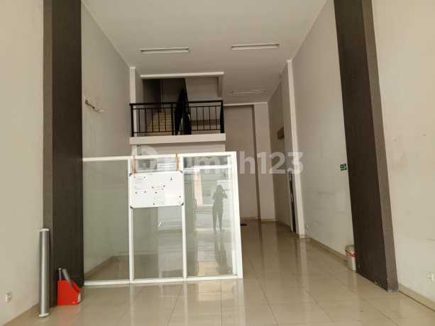 For Rent Emerald Shop House 3.5 Floors in Summarecon Bekasi Width 5
