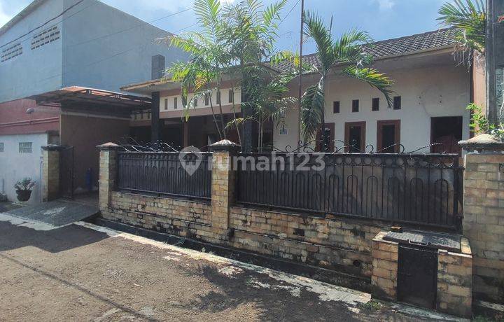 Rumah Clasik Murah Tanah Luas di Komp Pondok Duta Cimanggis Depok