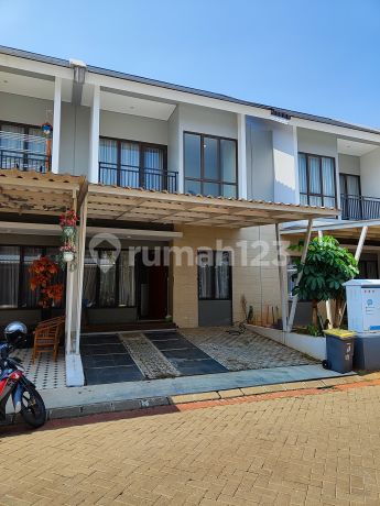 Modern Affordable Furnished 2-Story House in Premier Estate Raya Kranggan Cibubur Modern Affordable Furnished 2-Story House in Premier Estate Raya Kranggan Cibubur