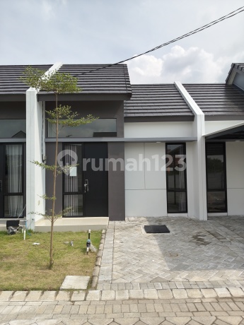 Dijual Rumah Baru Park Sunrise, Surabaya Timur
