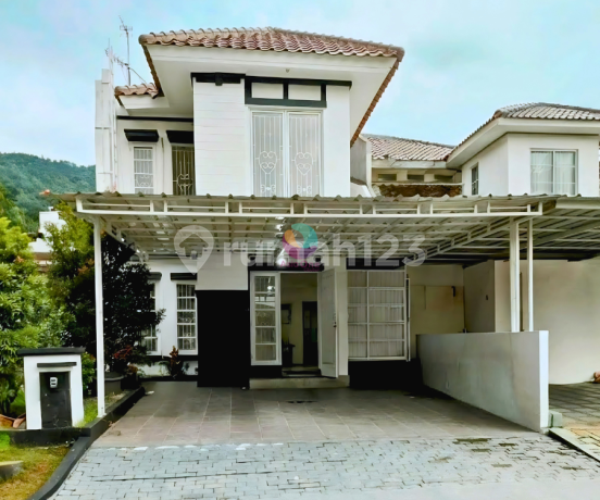 Dijual Cepat Rumah Rapi Siap Huni di Cluster Favorit Legenda Wisata Dijual Cepat Rumah Rapi Siap Huni di Cluster Favorit Legenda Wisata