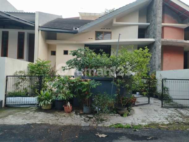 Rumah Bagus SHM di Perumahan Sentraduta Permai, Jl. Permai V No.12B, Pasirkaliki, Cimahi Utara, Kota Cimahi, Jawa Barat, Indonesia, 40514, Bandung Kota