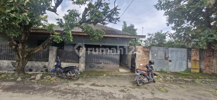 Rumah Ciremai Giri Luas Tanah 320M2 Rumah Ciremai Giri Luas Tanah 320M2