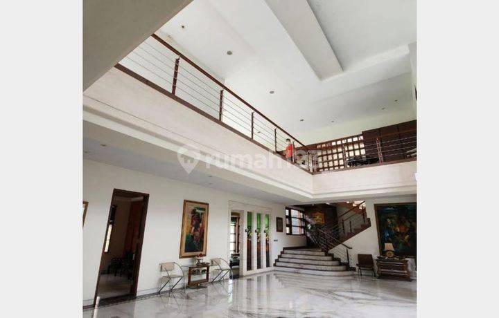 Rumah Mewah, ada Swimming Pool, Ry Bukit Telaga Golf, SBY