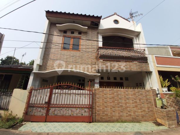 Dijual Murah Dan Cepat Rumah 2 Lantai Di Pondok Cikunir Indah, Bekasi Dijual Murah Dan Cepat Rumah 2 Lantai Di Pondok Cikunir Indah, Bekasi