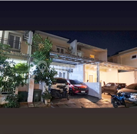 Sakura Regency 3 Rumah 2 Lantai Dijual Cepat !!!!