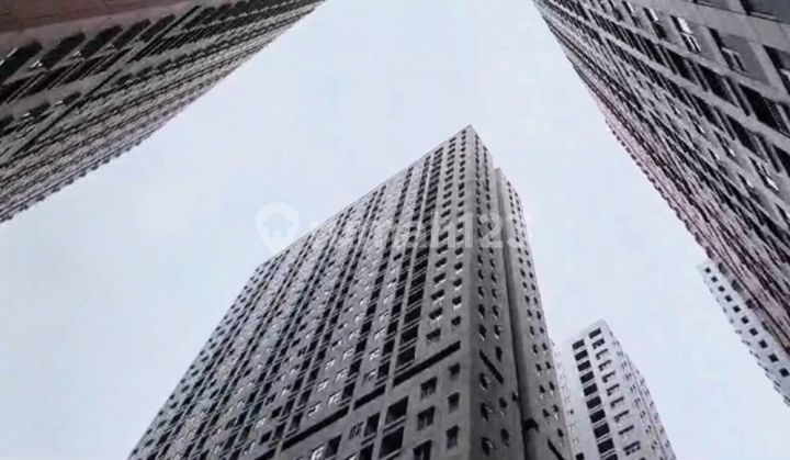 Transpark Juanda Studio strategis view city lt 32