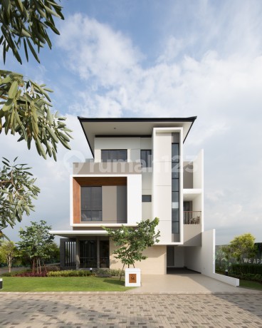 Maninjau Tipe 8 (8 x 14) di Asya