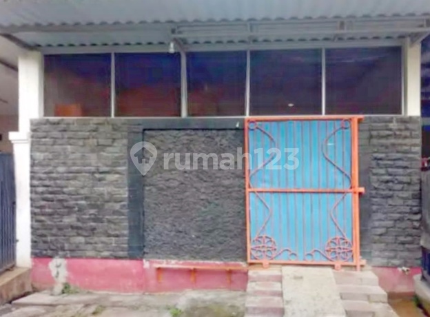Rumah Komplek Strategis Dekat Toll Di Villa Mutiara Serpong 