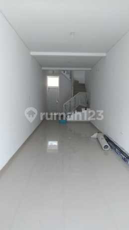 Cheap 2-Story Ruko in Bratang Binangun, Strategic Location