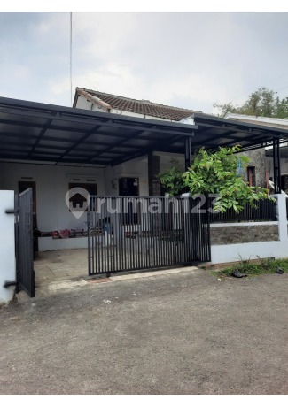 Dijual Cepat! Rumah Nyaman di Komplek Girimekar