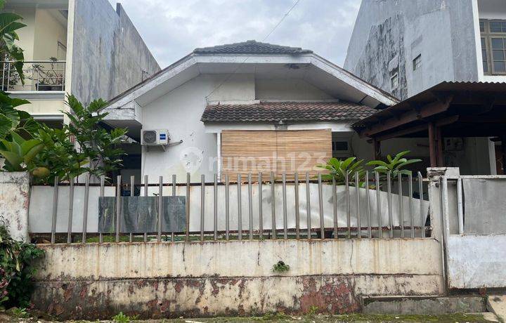 Dijual Rumah Hitung Tanah Bukit Cirendeu Permai Dekat MRT Lebak Bulus