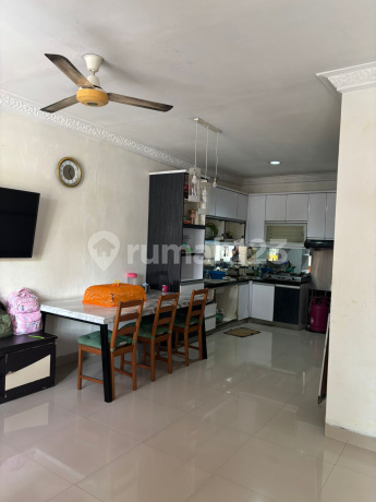 Jual Cepat Rumah Rapih Siap Tinggal di Taman Palem Lestari Jual Cepat Rumah Rapih Siap Tinggal di Taman Palem Lestari