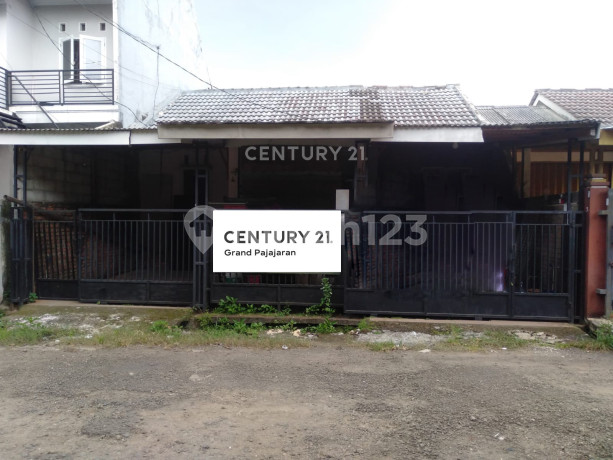 Rumah Strategis di Perumahan Puri Nirwana 3 Cibinong Bogor