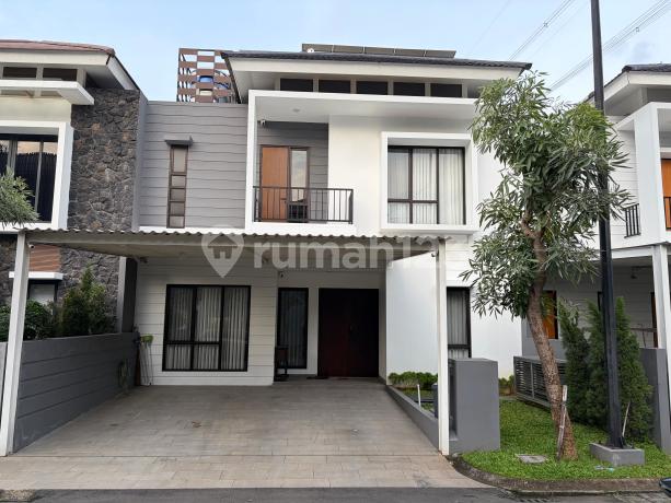 East Terrace House 10X15 - Luxury &amp; Move-in Ready!!!