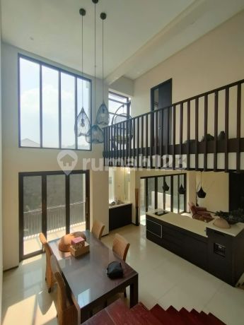 Meruya Utara - Swimming Pool - Siap Huni!!! Meruya Utara - Swimming Pool - Siap Huni!!!