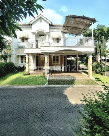 Rumah Mewah Dalam Komplek Rafleshill Cibubur Depok Rumah Mewah Dalam Komplek Rafleshill Cibubur Depok