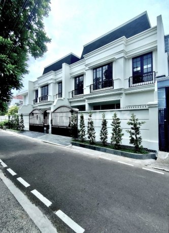 Rumah Mewah 3 Lantai Siap Huni di Komplek Cempaka Putih Jakarta Pusat Rumah Mewah 3 Lantai Siap Huni di Komplek Cempaka Putih Jakarta Pusat