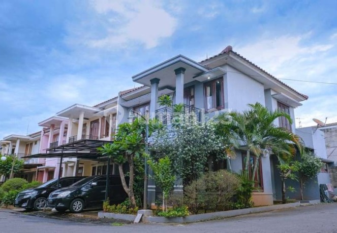 Ter Murah Rumah 2 Lt di Hook Dalan Claster di Ragunan Jakarta Selatan Ter Murah Rumah 2 Lt di Hook Dalan Claster di Ragunan Jakarta Selatan