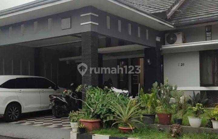 Rumah Bagus Lingkungan Nyman One Gate di Komplek Amaya Residence 