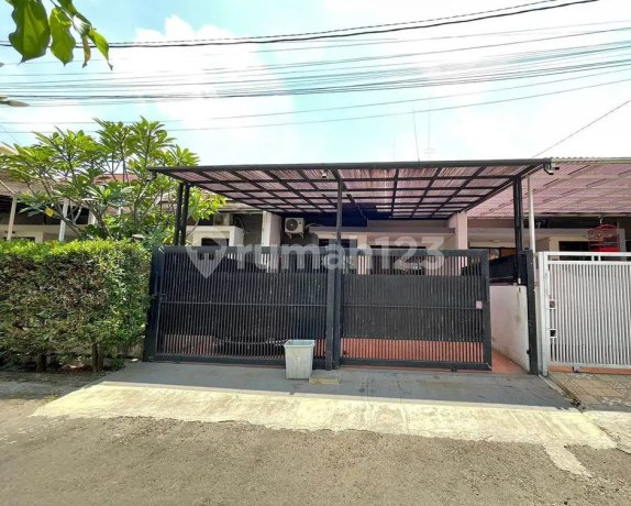 Rumah Bagus Siap Huni Komplek Nyaman Puri Dago Antapani Bandung.