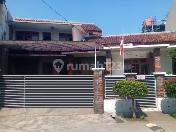 Rumah Bagus Siap Huni Lokasi Strtegis Dekat Griya Arcamanik Endah