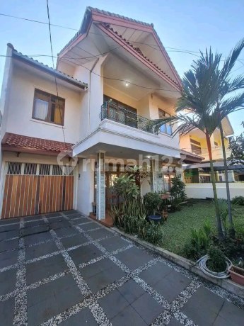 Rumah Bagus di Istana Kawaluyaan Soekarno Hatta Kota Bandung Rumah Bagus di Istana Kawaluyaan Soekarno Hatta Kota Bandung