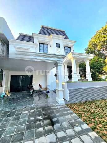 Beautiful Luxury Ready-to-Occupy House in Kebayoran Bintaro Beautiful Luxury Ready-to-Occupy House in Kebayoran Bintaro