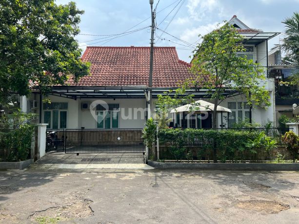 Sell Beautiful House In Bsi Housing Near Summarecon Toll Road