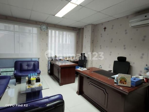 Dijual Ruko 4 Lantai, Full Furnished di Cempaka Mas Dijual Ruko 4 Lantai, Full Furnished di Cempaka Mas