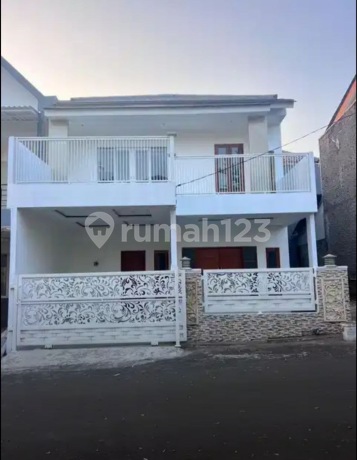 Dijual Rumah Cantik 2 Lantai Di Green Depok Village Dijual Rumah Cantik 2 Lantai Di Green Depok Village