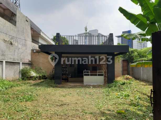 Rumah Cocok untuk Usaha di Pinggir Jalan Ramai daerah Ampera Kemang Jakarta Selatan