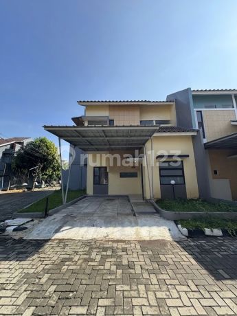 Rumah Hook 2 Lantai di Krukut Gandul Depok Rumah Hook 2 Lantai di Krukut Gandul Depok