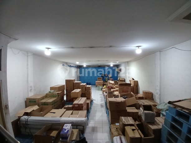 2.5-Story Shop House in Kopo Mas Regency, Suitable for Warehouse/Office