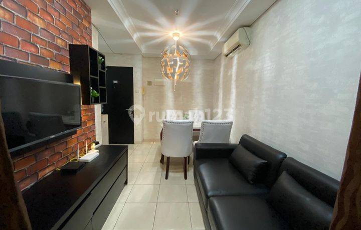 Dijual 2 BR Apartment Gardenia Boulevard Bagus Furnished Best View City