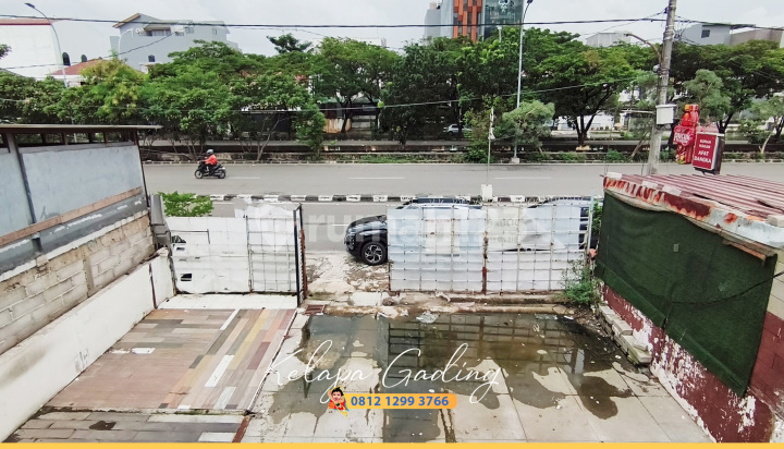 Murahhhh!! Rumah Ruko Kelapa Gading, Lokasi Bagus untuk Usaha / Kantor / Workshop