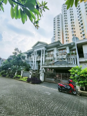 Rumah Mewah Siap Huni Bebas Banjir Full Furnished Di Taman Century,pekayon Jaya,bekasi Selatan