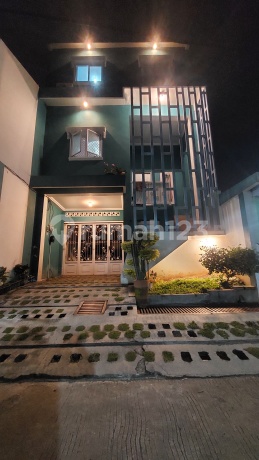 Rumah 3 Lantai Siap Huni,Bebas Banjir Harga Murah Dibawah Pasaran di Bekasi Jaya Indah Kampung Cerewet,Duren Jaya,Bekasi Timur