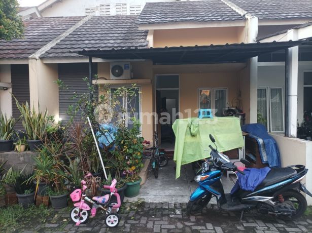Rumah  Shm  Dekat Universitas  Di Pamulang Permai Village, Tangerang Selatan
